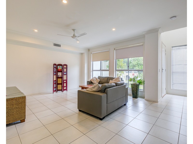 15 The Landings Street, Upper Coomera QLD 4209