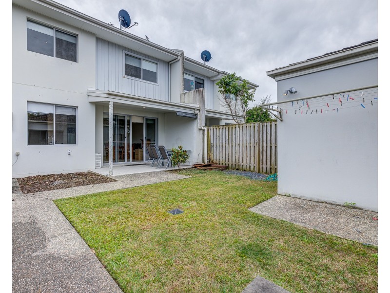 15 The Landings Street, Upper Coomera QLD 4209