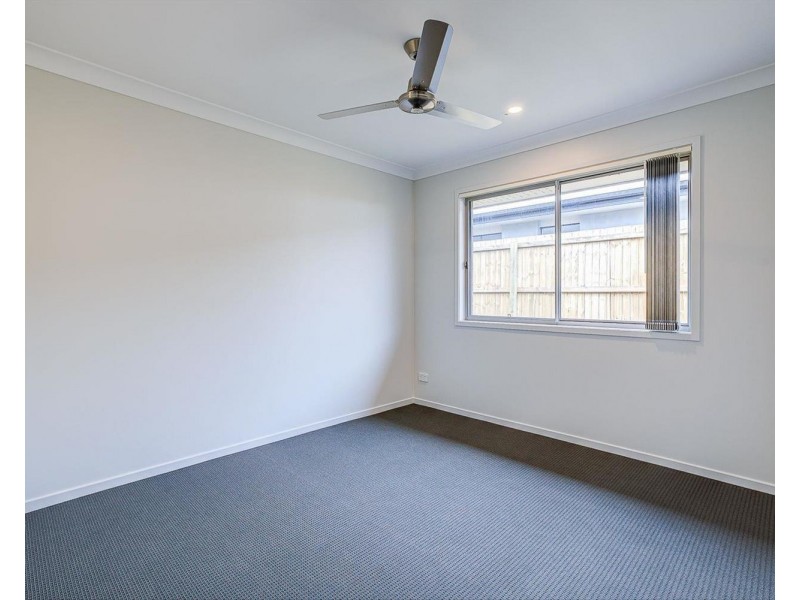 32 Scott Young Drive, Coomera QLD 4209