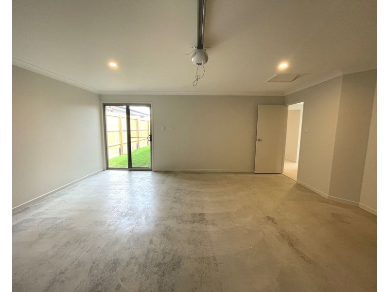 32 Scott Young Drive, Coomera QLD 4209