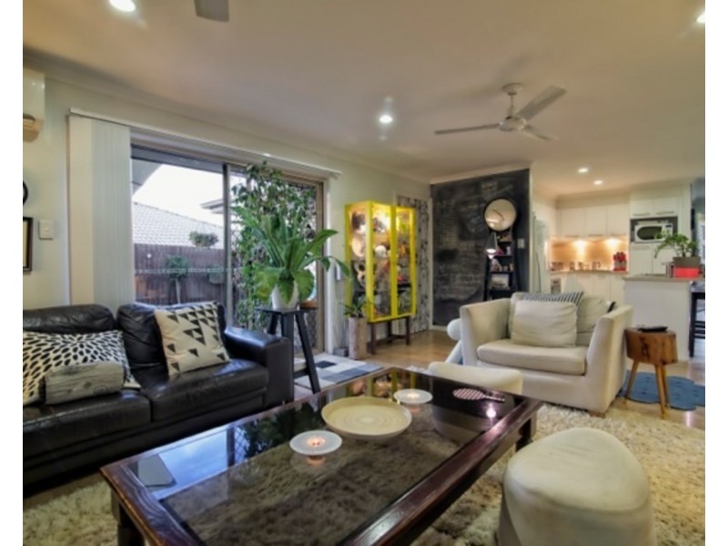 2/2 Rawson Court, Holmview QLD 4207