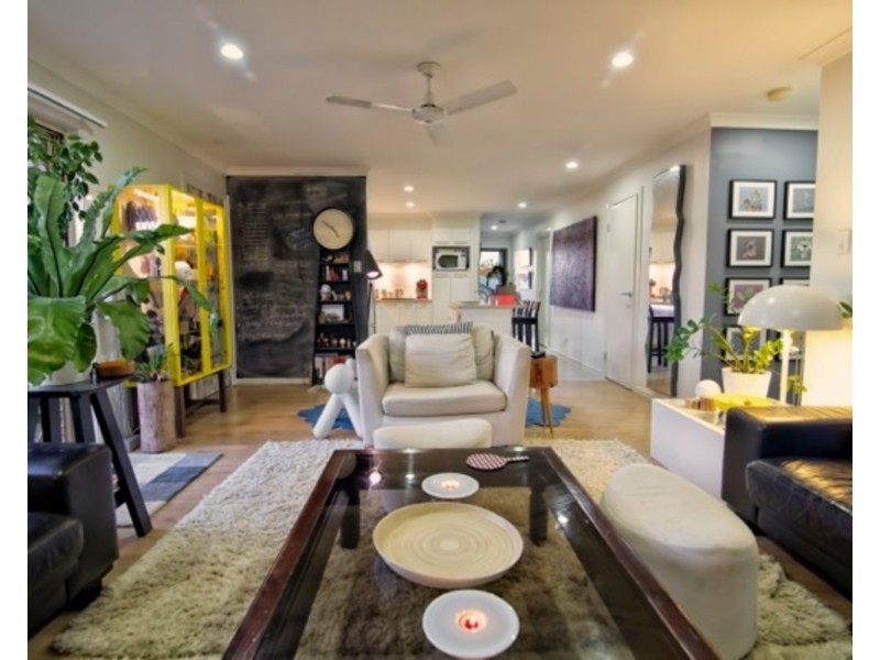 2/2 Rawson Court, Holmview QLD 4207