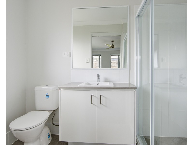 16 Dysart Drive, Holmview QLD 4207