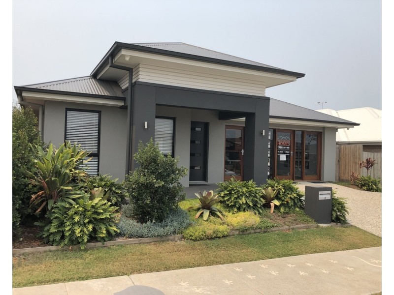 7 Livingstone Street, Logan Reserve QLD 4133