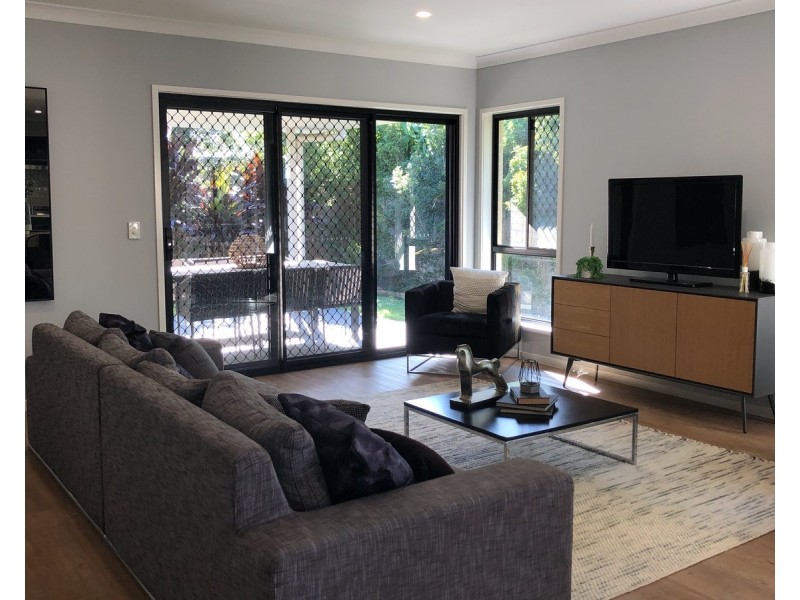 7 Livingstone Street, Logan Reserve QLD 4133