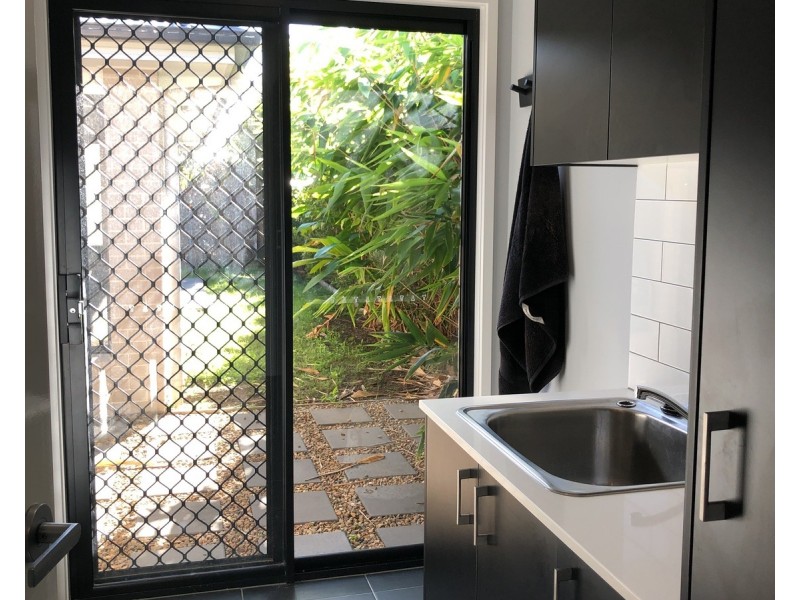 7 Livingstone Street, Logan Reserve QLD 4133