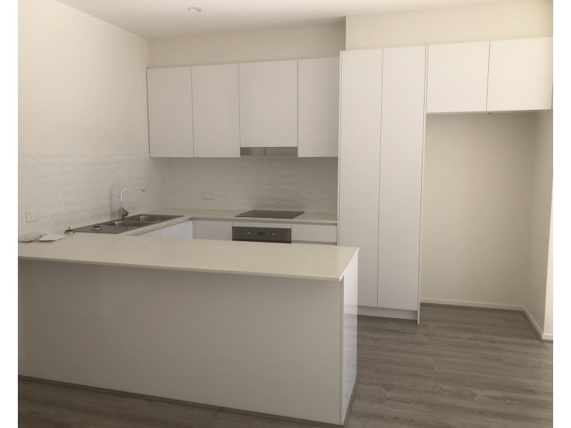 3/134 Eugaree Street, Southport QLD 4215