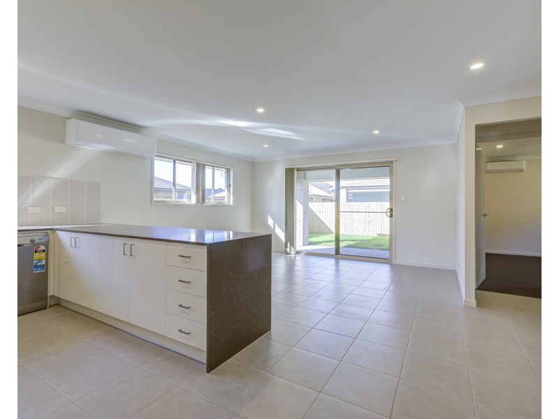 7 Gregor Crescent, Coomera QLD 4209