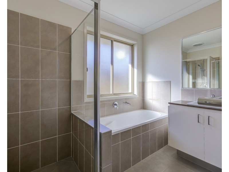 7 Gregor Crescent, Coomera QLD 4209