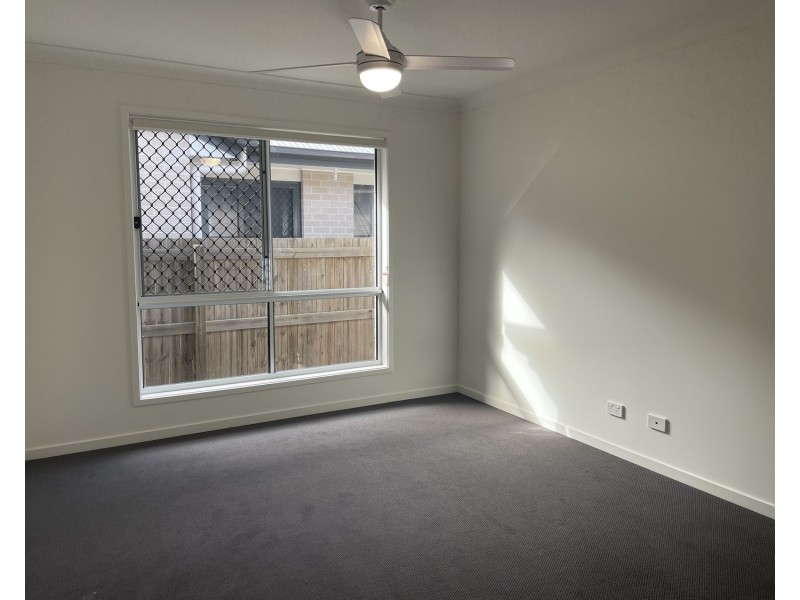 4 Drake Road, Logan Reserve QLD 4133