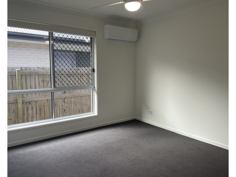 4 Drake Road, Logan Reserve QLD 4133