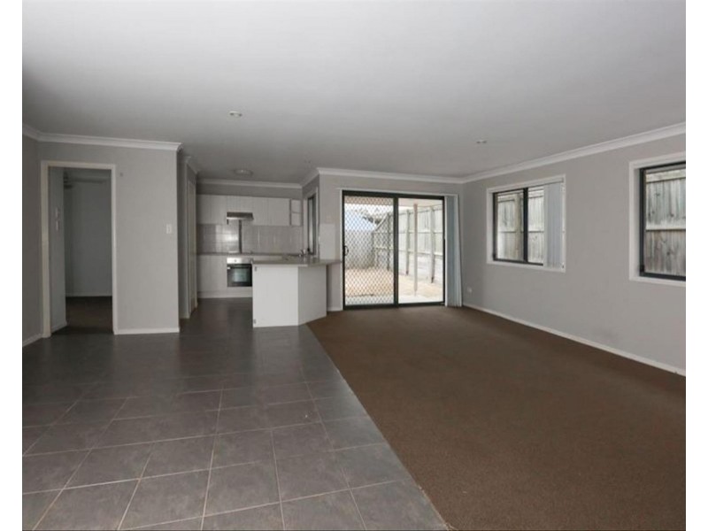 17 Gloucester Street, Waterford QLD 4133