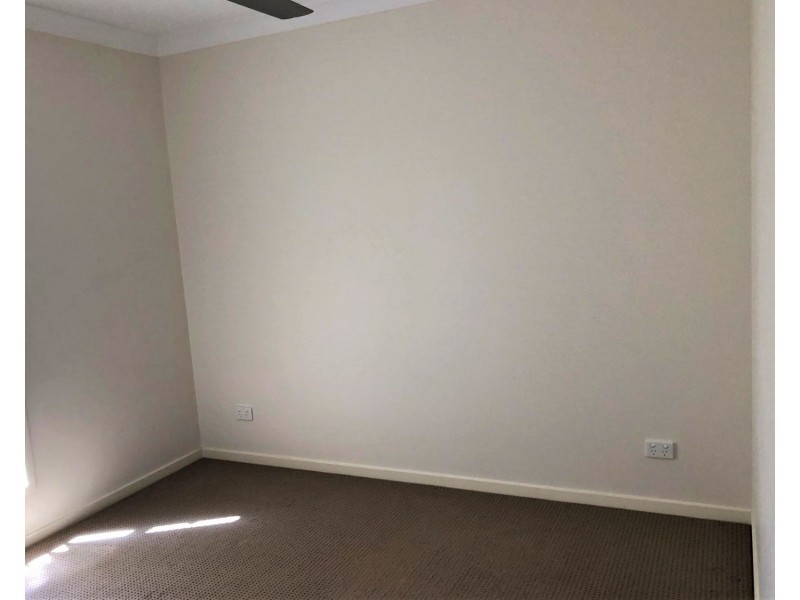 44 Milbrook Crescent, Pimpama QLD 4209