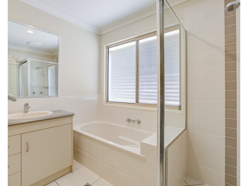 1/54 Beattie Road, Coomera QLD 4209