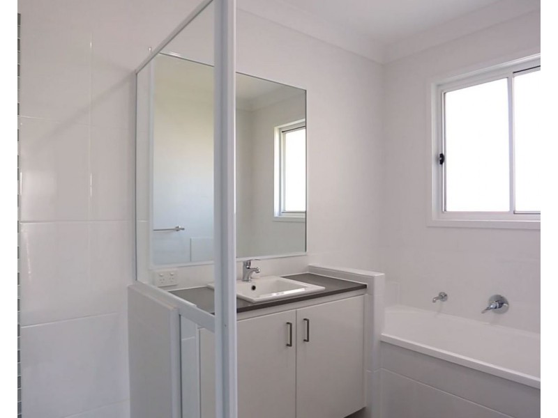 156 Dixon Drive, Pimpama QLD 4209