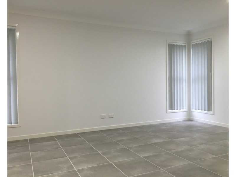 174 Dixon Drive, Pimpama QLD 4209