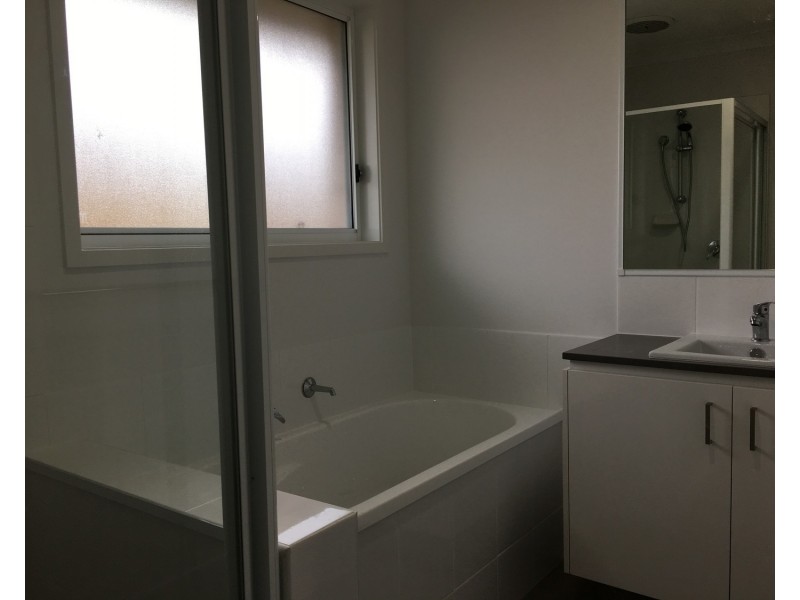 174 Dixon Drive, Pimpama QLD 4209