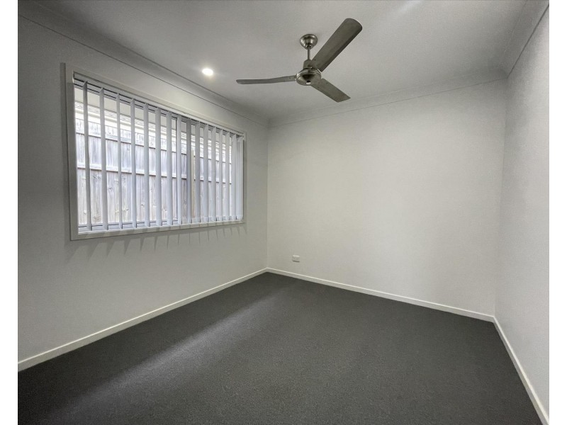 174 Dixon Drive, Pimpama QLD 4209