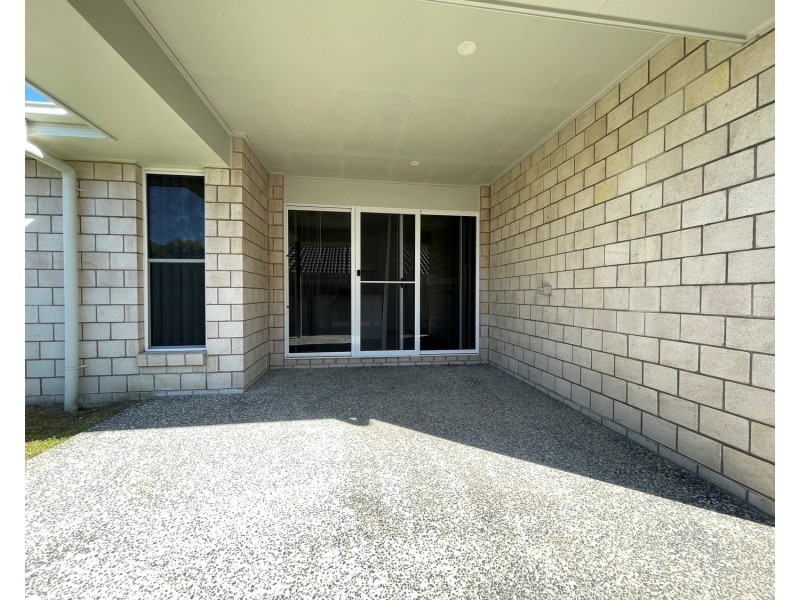 174 Dixon Drive, Pimpama QLD 4209