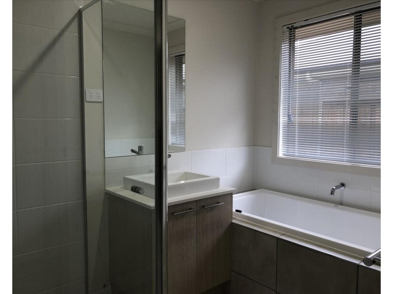 62 Almandin Street, Logan Reserve QLD 4133