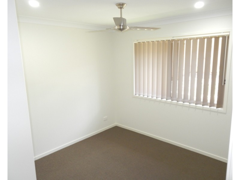 4 Cottrell Drive, Pimpama QLD 4209