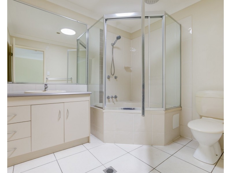 1/54 Beattie Road, Coomera QLD 4209