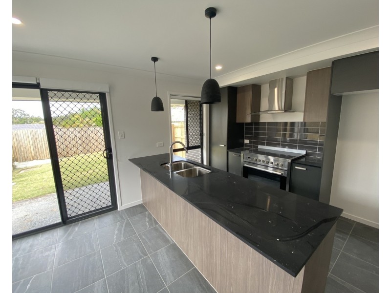 1/6 Zennor Road, Boronia Heights QLD 4124
