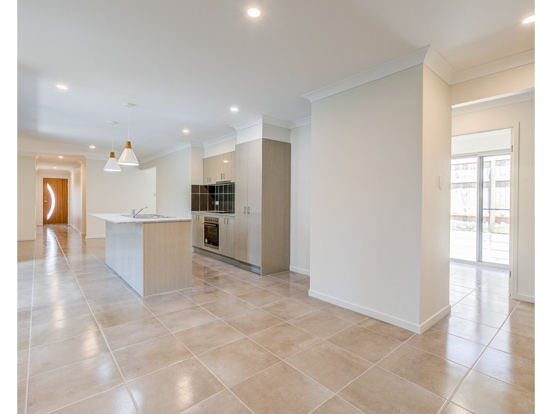 50 Innsbruck Way, Bahrs Scrub QLD 4207