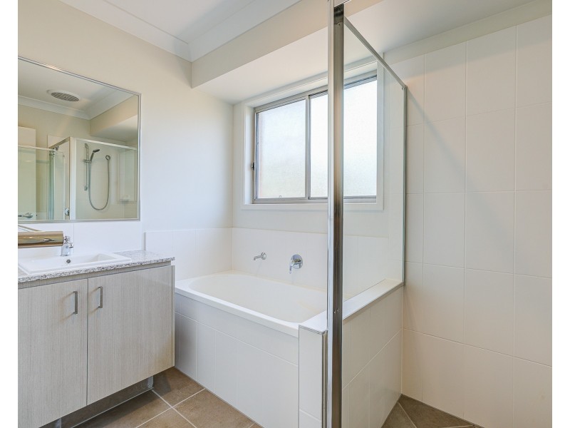 50 Innsbruck Way, Bahrs Scrub QLD 4207