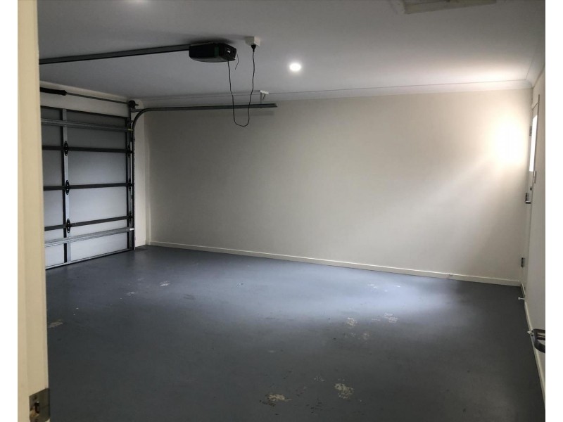 9 Woodrose Circuit, Pimpama QLD 4209