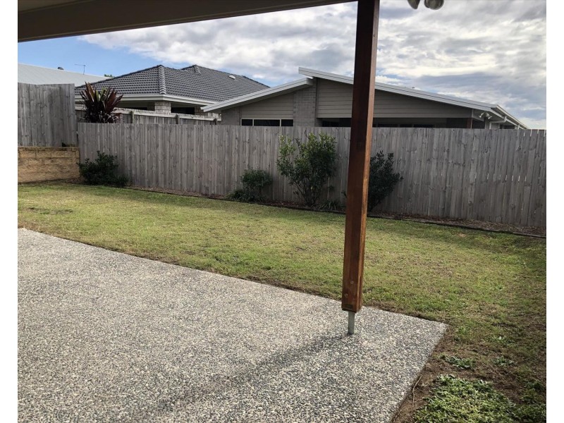 9 Woodrose Circuit, Pimpama QLD 4209