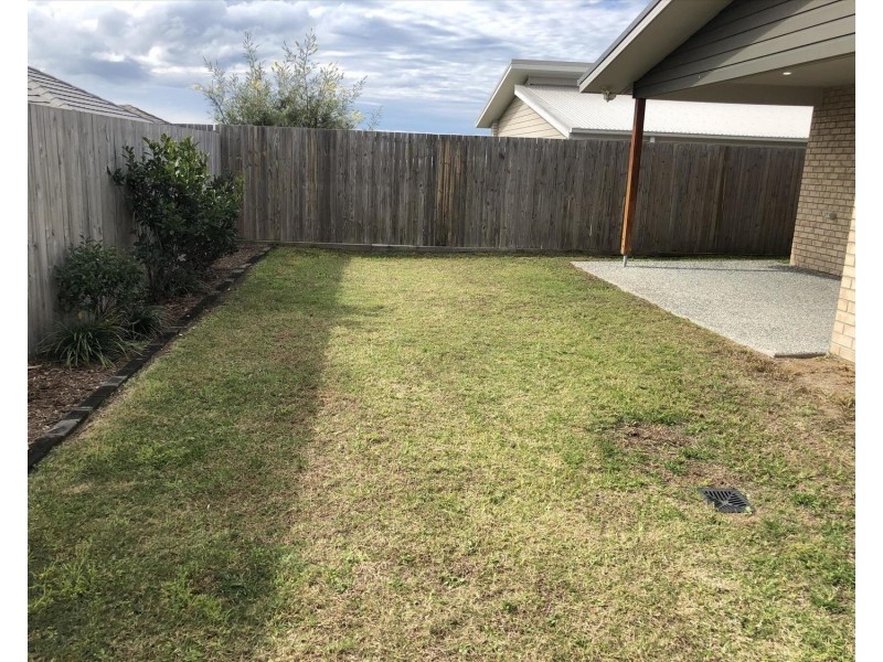 9 Woodrose Circuit, Pimpama QLD 4209