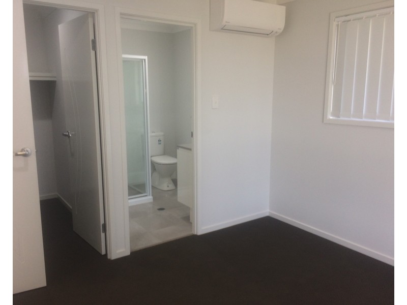 61 Greenwich Avenue, Pimpama QLD 4209