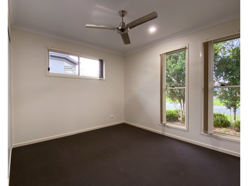 40 Banrock Street, Pimpama QLD 4209
