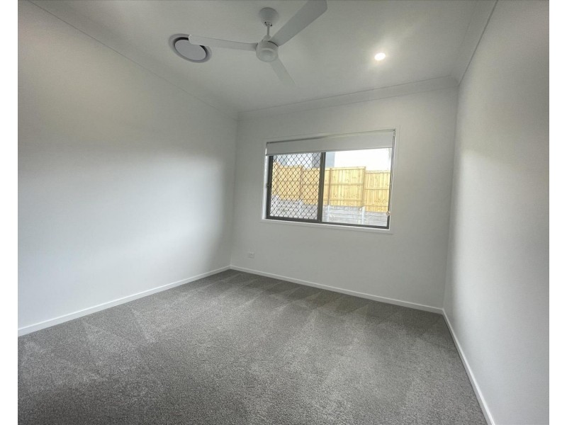 16 Lauenstein Crescent, Pimpama QLD 4209