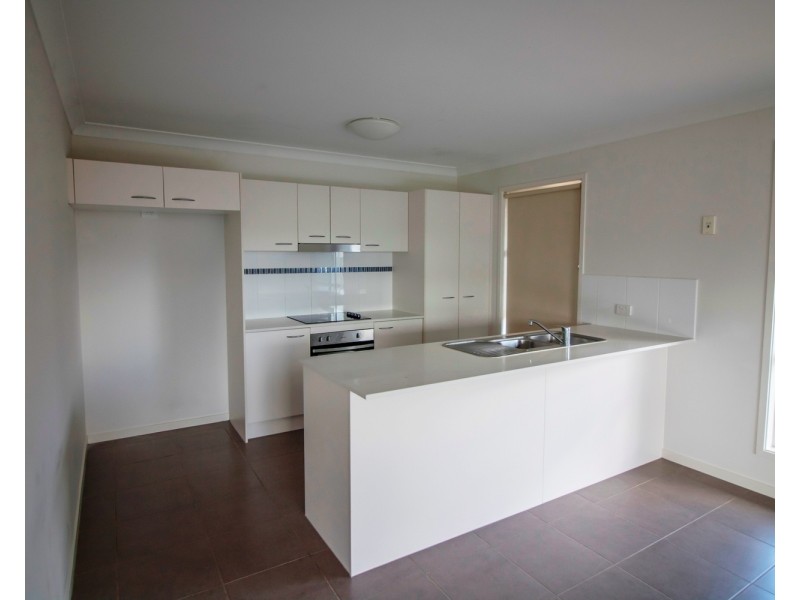 16 Collingrove Circuit, Pimpama QLD 4209