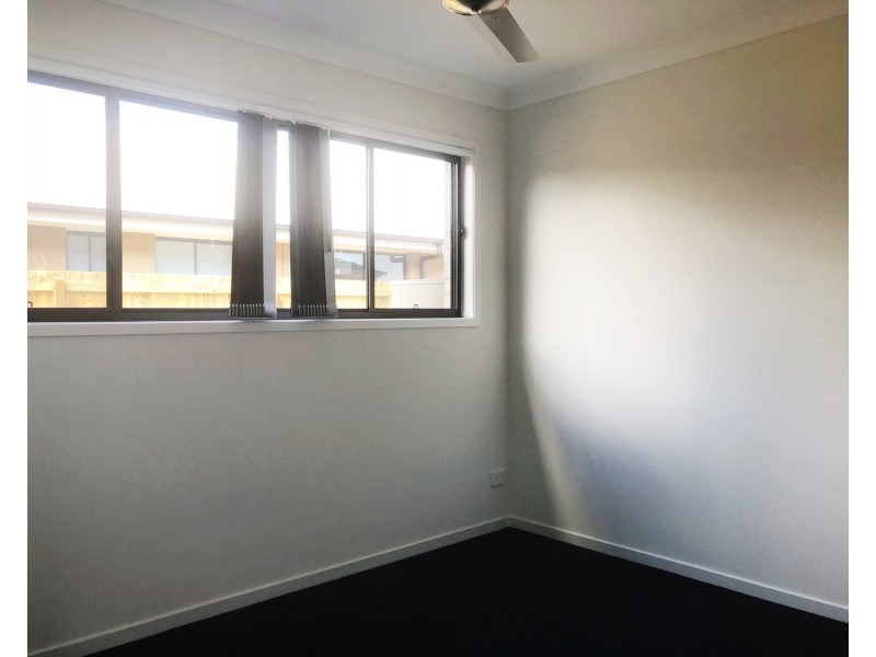 30 Jeremy Street, Coomera QLD 4209