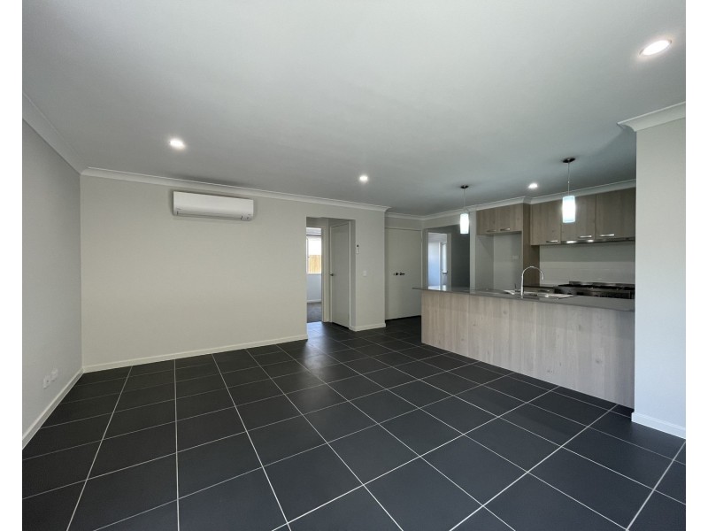 70 Village Boulevard, Pimpama QLD 4209