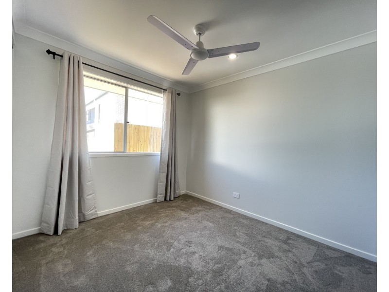 70 Village Boulevard, Pimpama QLD 4209