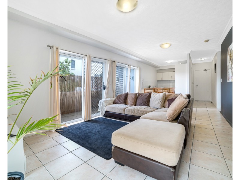 1/97 Muir Street, Labrador QLD 4215