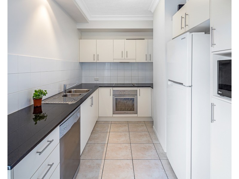 1/97 Muir Street, Labrador QLD 4215