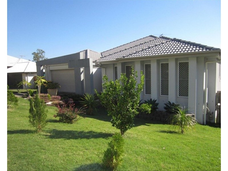 33 Mossman Parade, Waterford QLD 4133