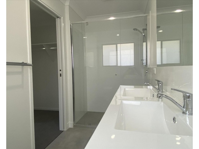 59 Sawmill Drive, Greenbank QLD 4124