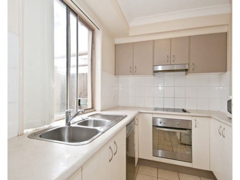 4/147 Fryar Road, Eagleby QLD 4207