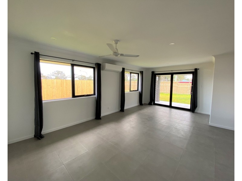23 Fountain Street, Pimpama QLD 4209