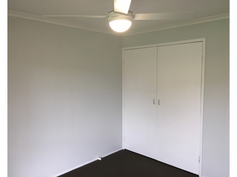 2/177 Olsen Avenue, Labrador QLD 4215