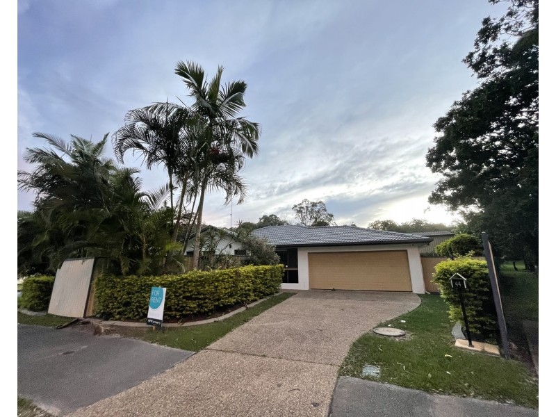 44 Camden Court, Helensvale QLD 4212