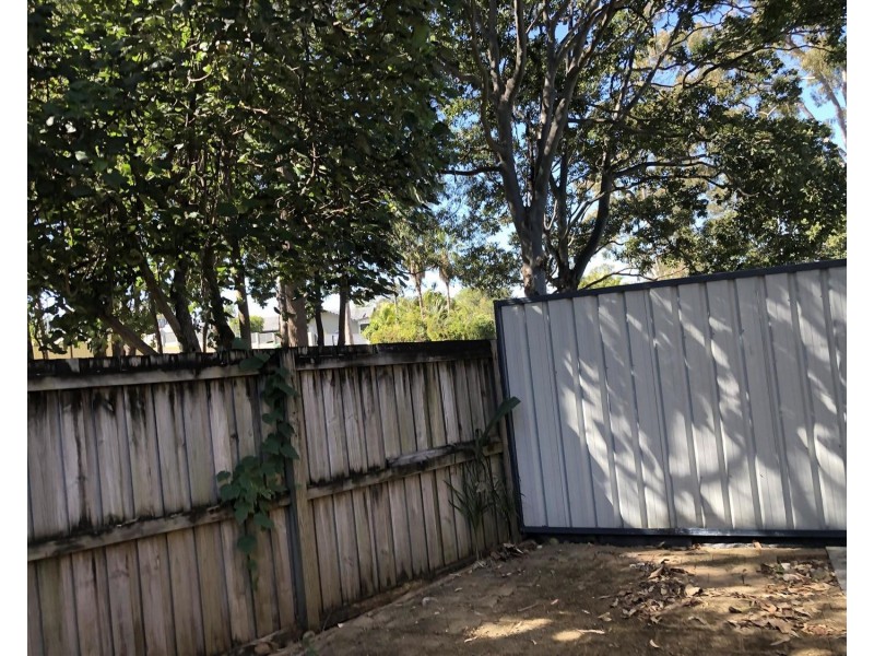 44 Camden Court, Helensvale QLD 4212