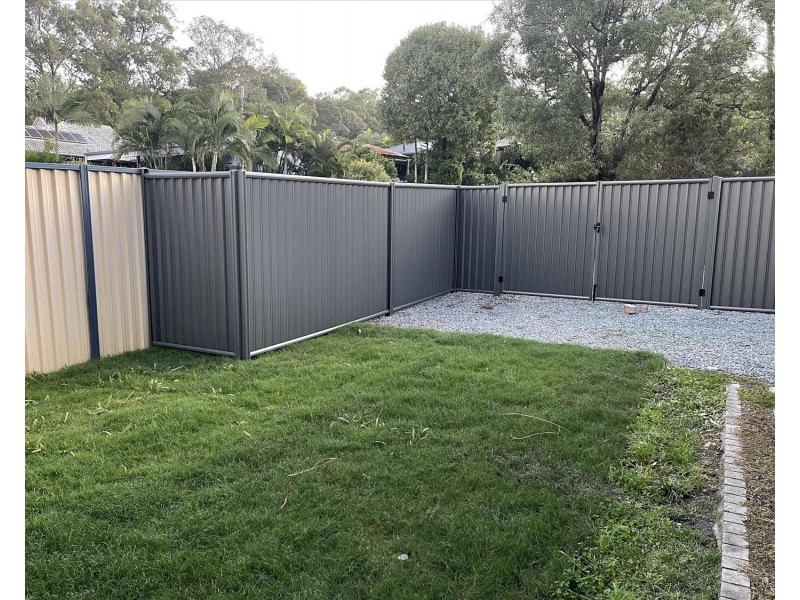 44 Camden Court, Helensvale QLD 4212