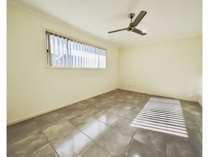 104 Fountain Street, Pimpama QLD 4209